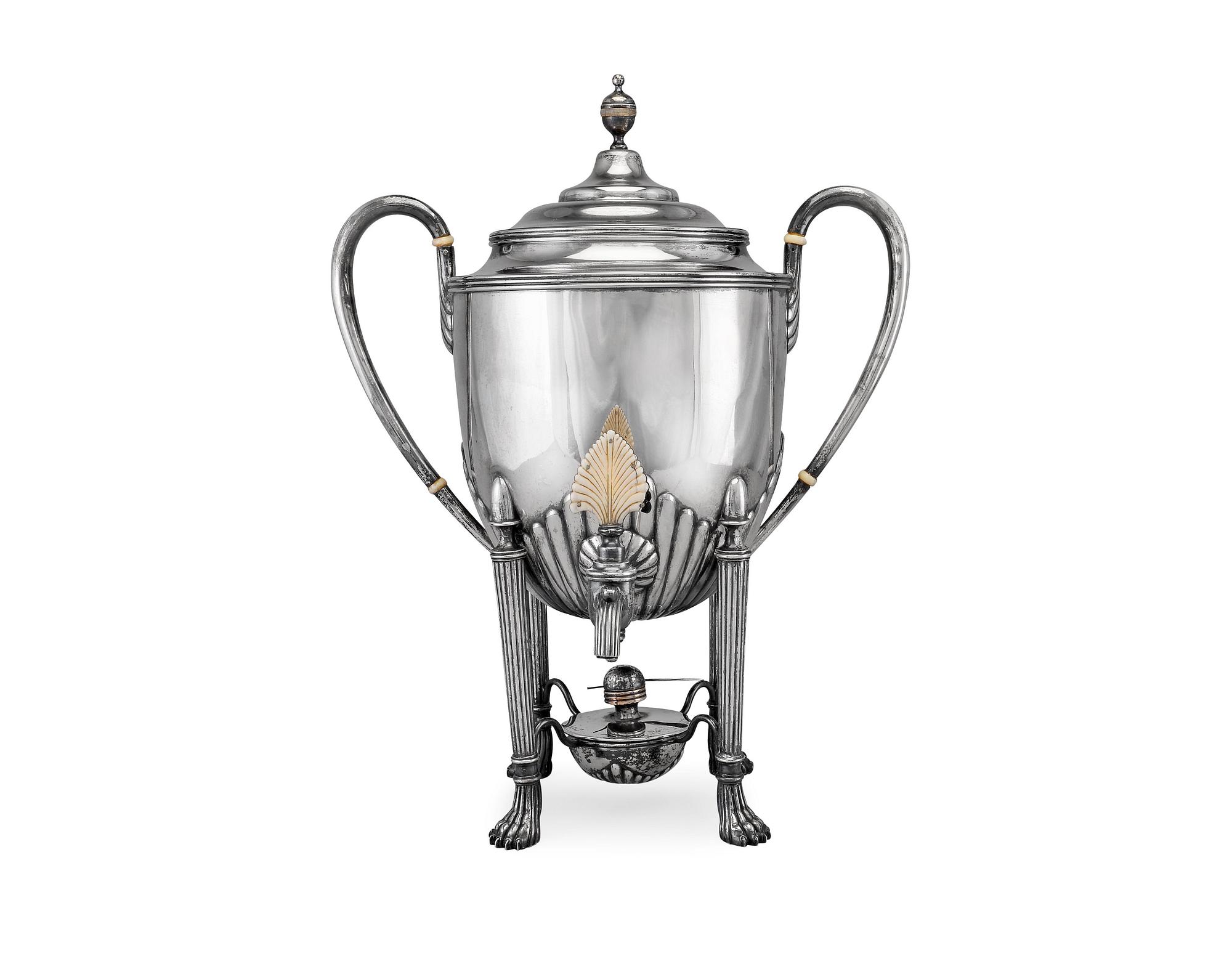 SAMOVAR, 84 silver. Mästarstämpel P.L Kontrollmästare Jakov Ljapunov, St Petersburg 1896-1903 Vikt 3519 g.