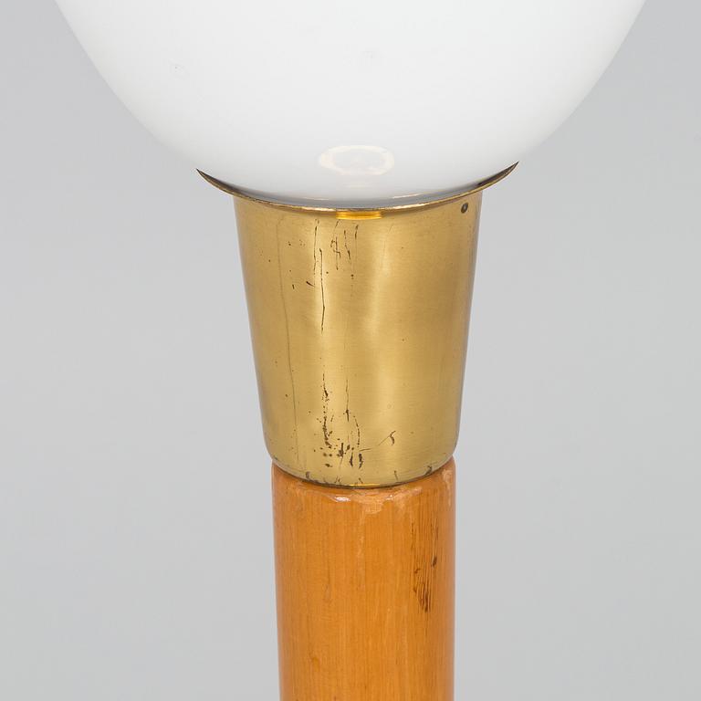 Lisa Johansson-Pape, a mid-20th century table lamp, model 2055, Stockmann Orno.