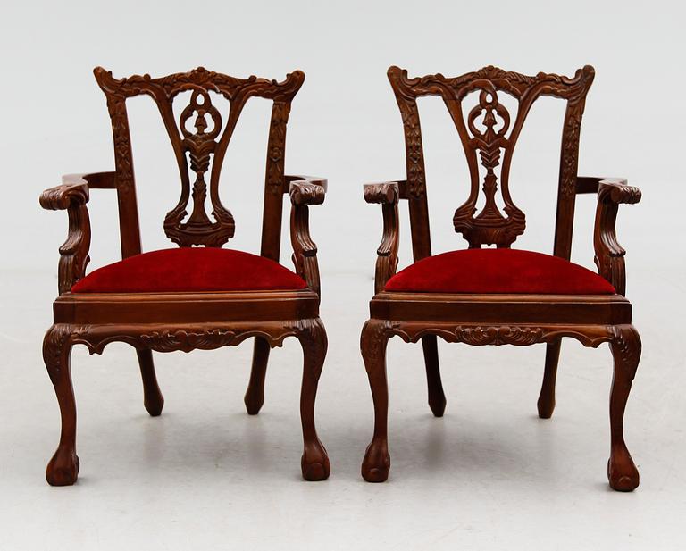 BARNSTOLAR, 1 par, karmmodell, chippendalestil, 1900-talets mitt.