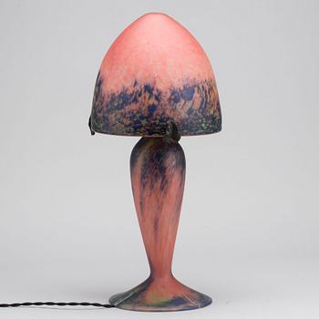 BORDSLAMPA, Le Verre Francais, 1900-talets andra hälft.