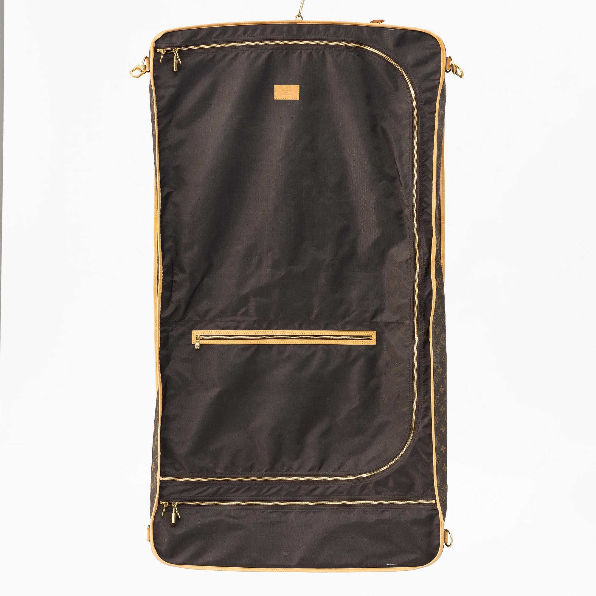 Louis Vuitton, travel wardrobe "Garment cloth 24h bag".