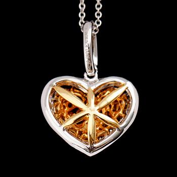 HÄNGE MED KEDJA, 18 k guld och vitguld, briljantslipade diamanter tot 2.02 ct. Certifikat GIA.
