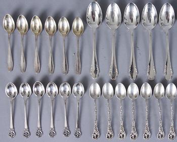 PARTI SKEDAR, 128 st, silver, mest Sverige, 1900-tal. Tot vikt 1240 g.