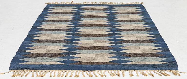 Matta, Rölakan, ca 220 x 142 cm.