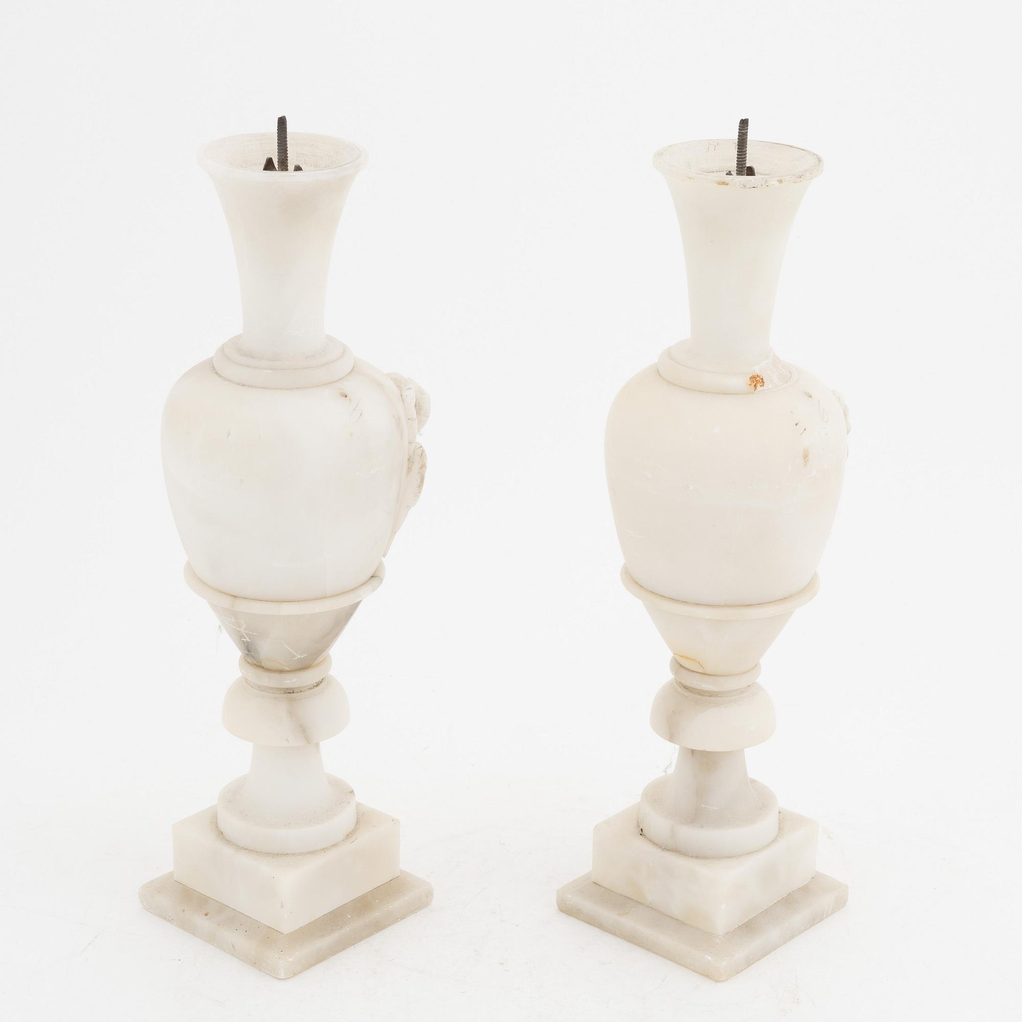 A pair alabaster ornaments, 20th Century.