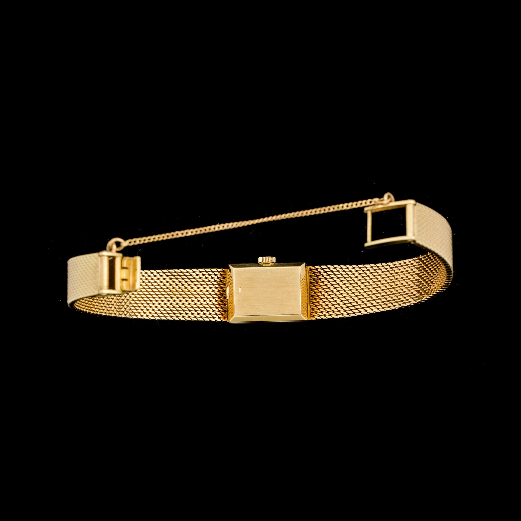 DAMARMBANDSUR, Omega, 18k guld. 1960-tal. Total vikt ca 40 g.