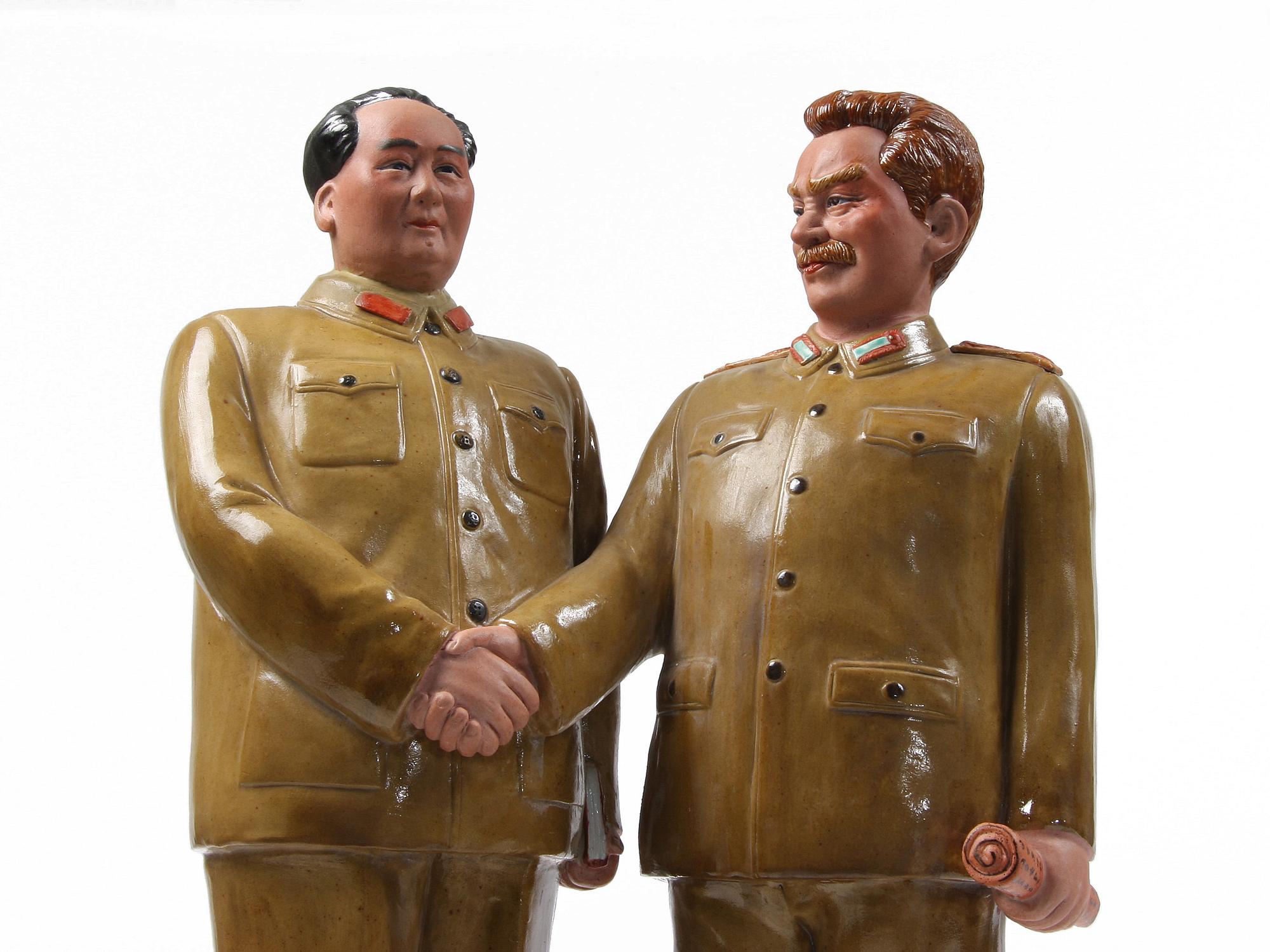 SKULPTUR, porslin, Kina, 1900-tal.