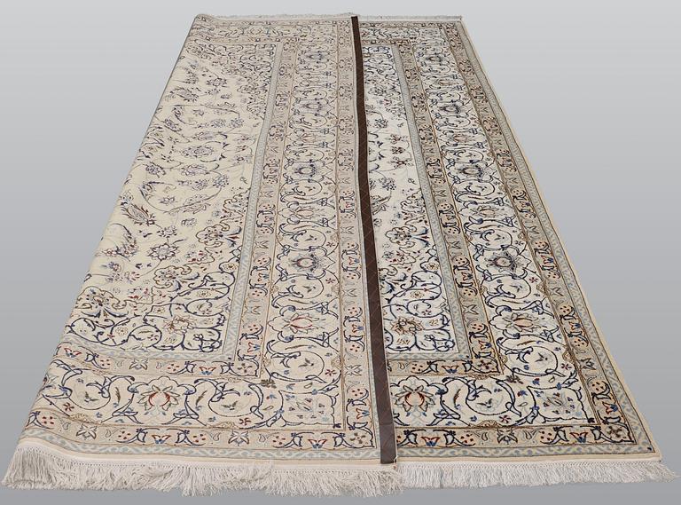 Matto, Nain part silk sk 9LAA,   342 x 255 cm.