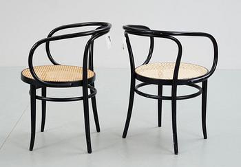 KARMSTOLAR, ett par, Thonet.