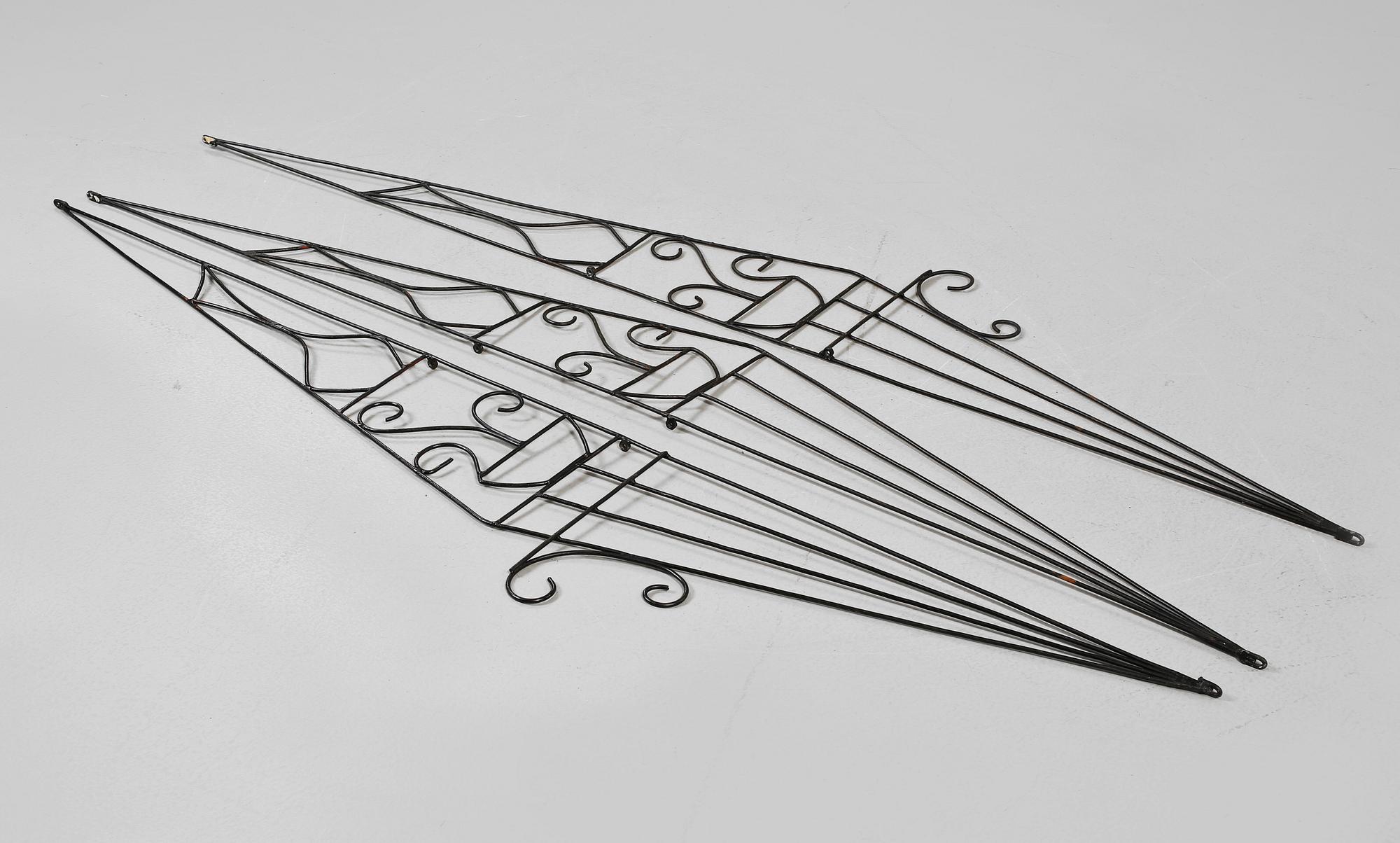 SPALJE, 3 delar, stringmodell, 1900-talets andra hälft.