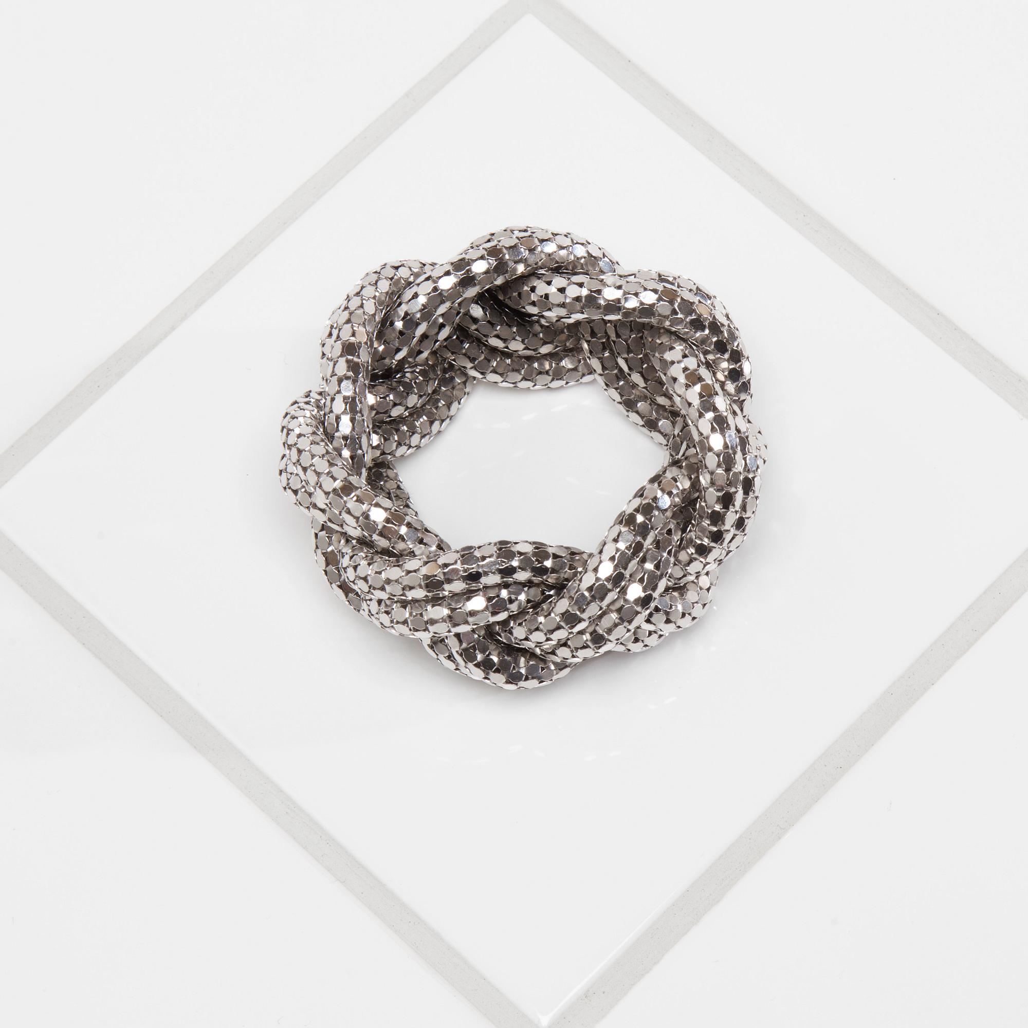 ARMBAND, Lara Bohinc.