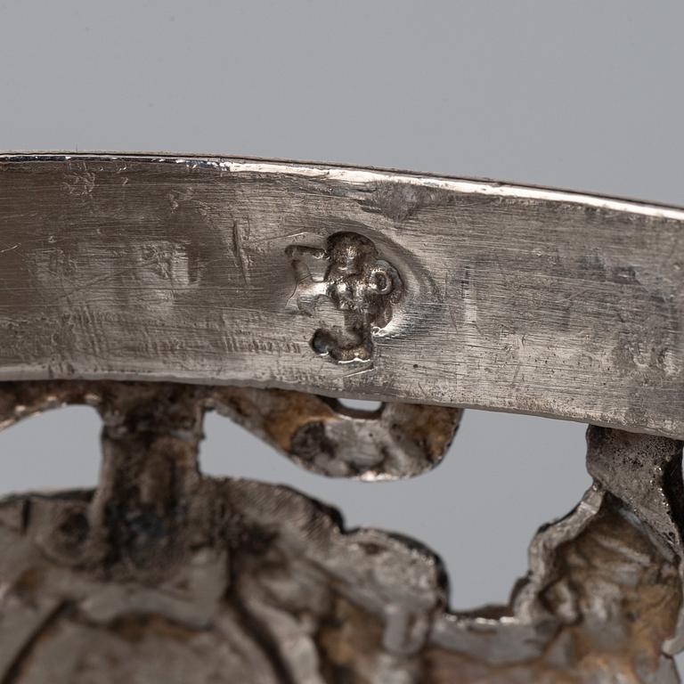 Saltkar, 4 st, silver med blått glas, av GA Jacob Paris 1778.