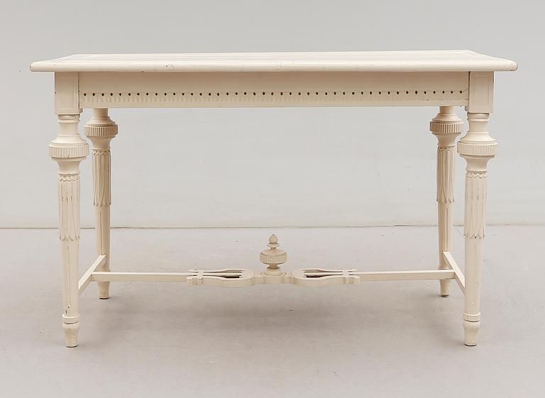 BORD, empirestil, 1900-talets första hälft.