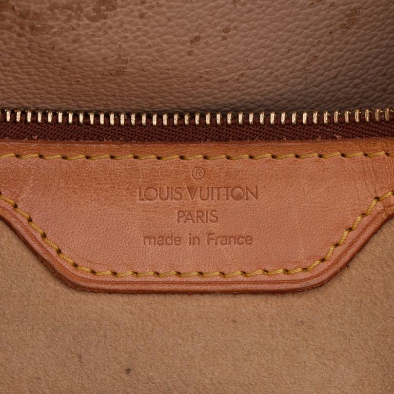 LOUIS VUITTON, a monogram canvas briefcase.