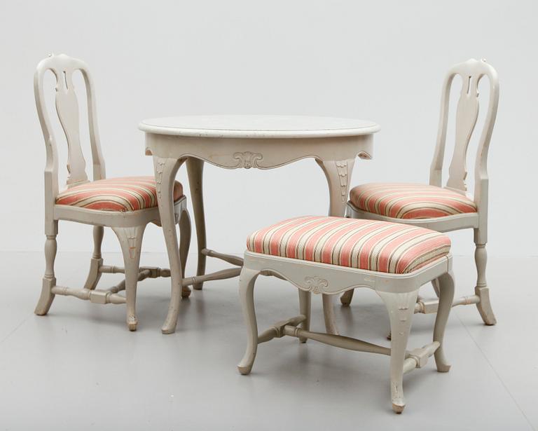 BORD, STOLAR OCH TABURETT, 4 delar, rokokostil, 1900-talets första hälft.