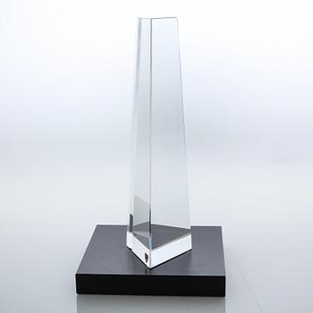 A signed glass sculpture bt Jan Johansson for Orrefors.