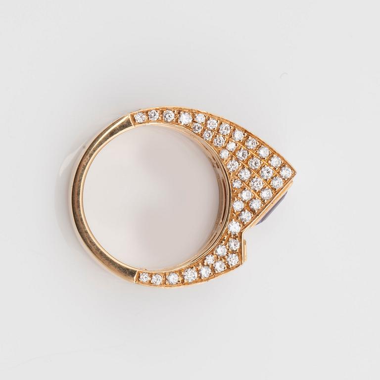 RING med ametist samt diamanter totalt cirka 2.55 ct.
