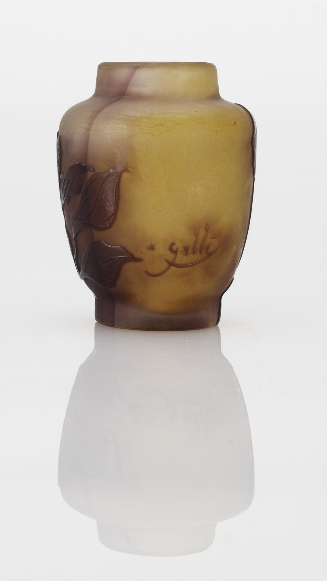 An Emile Gallé Art Nouveau cameo glass vase, Nancy, France.