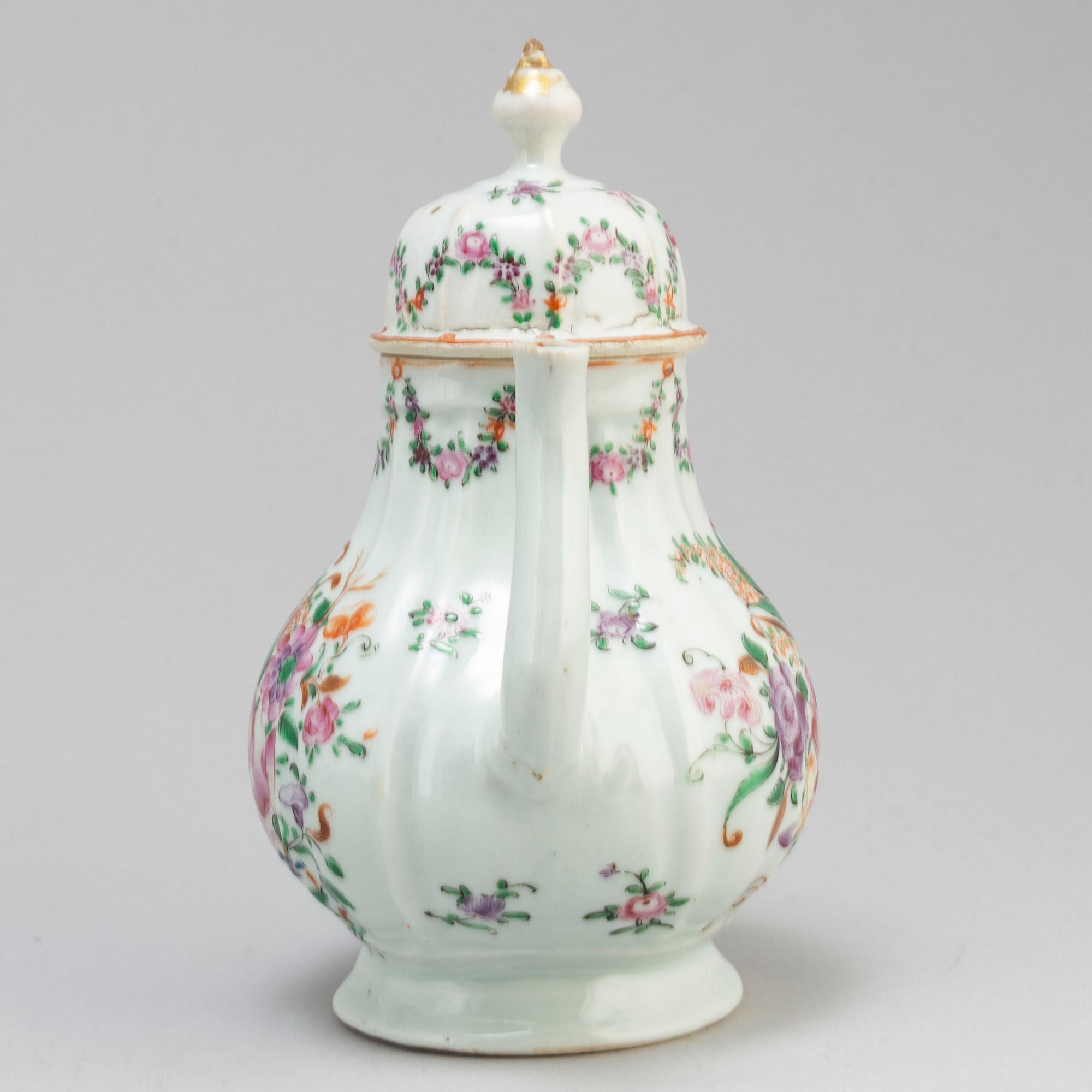 A set of famille rose porcelain, Qing dynasty, Qianlong (1736-95) and later.