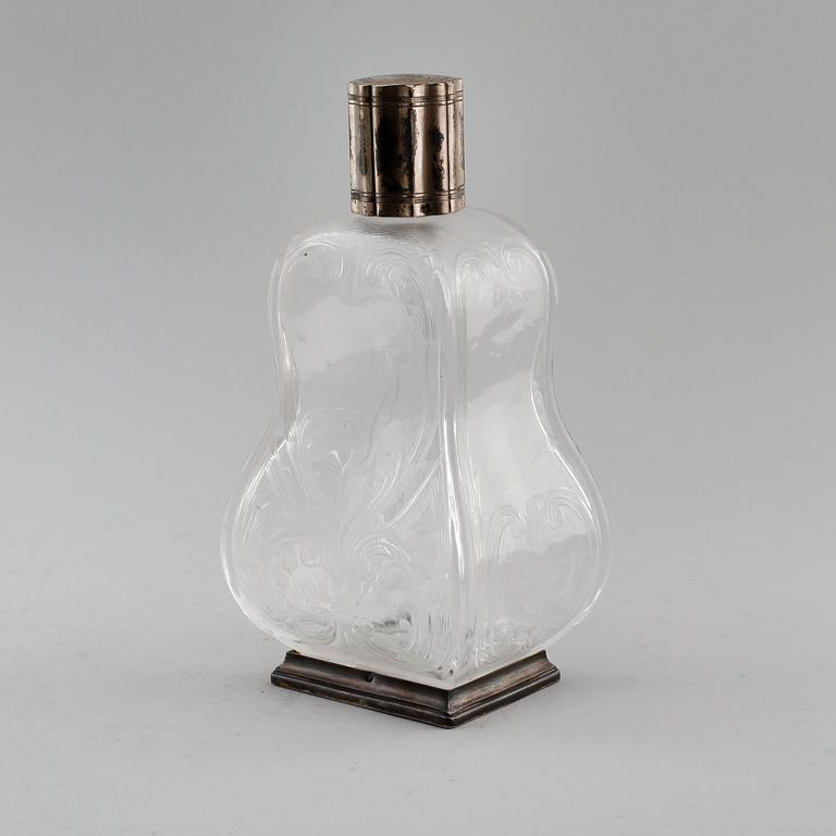 KARAFF, glas med silverbeslag, Frankrike, 1900-talets första hälft.