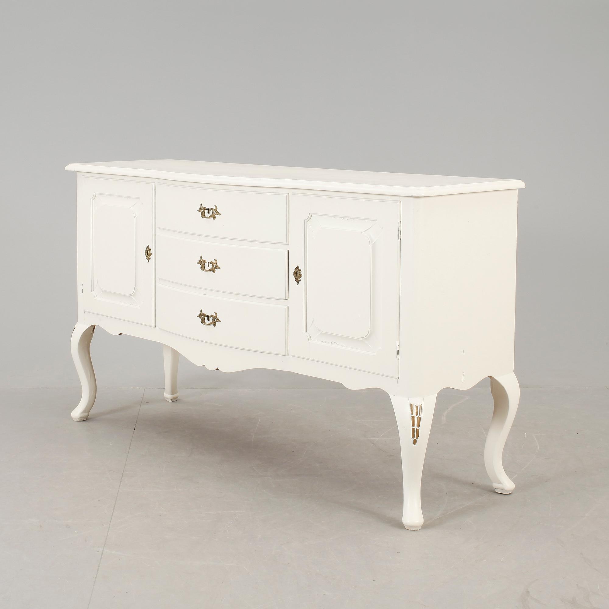 SKÄNK, rokokostil, omkring sekelskiftet 1900.