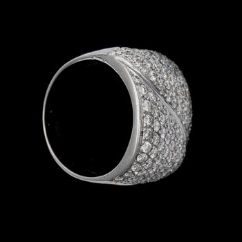 RING, brilliant cut diamonds, tot. 2.60 ct.