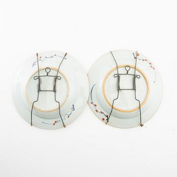 Plates a pair porcelain China 18th century.