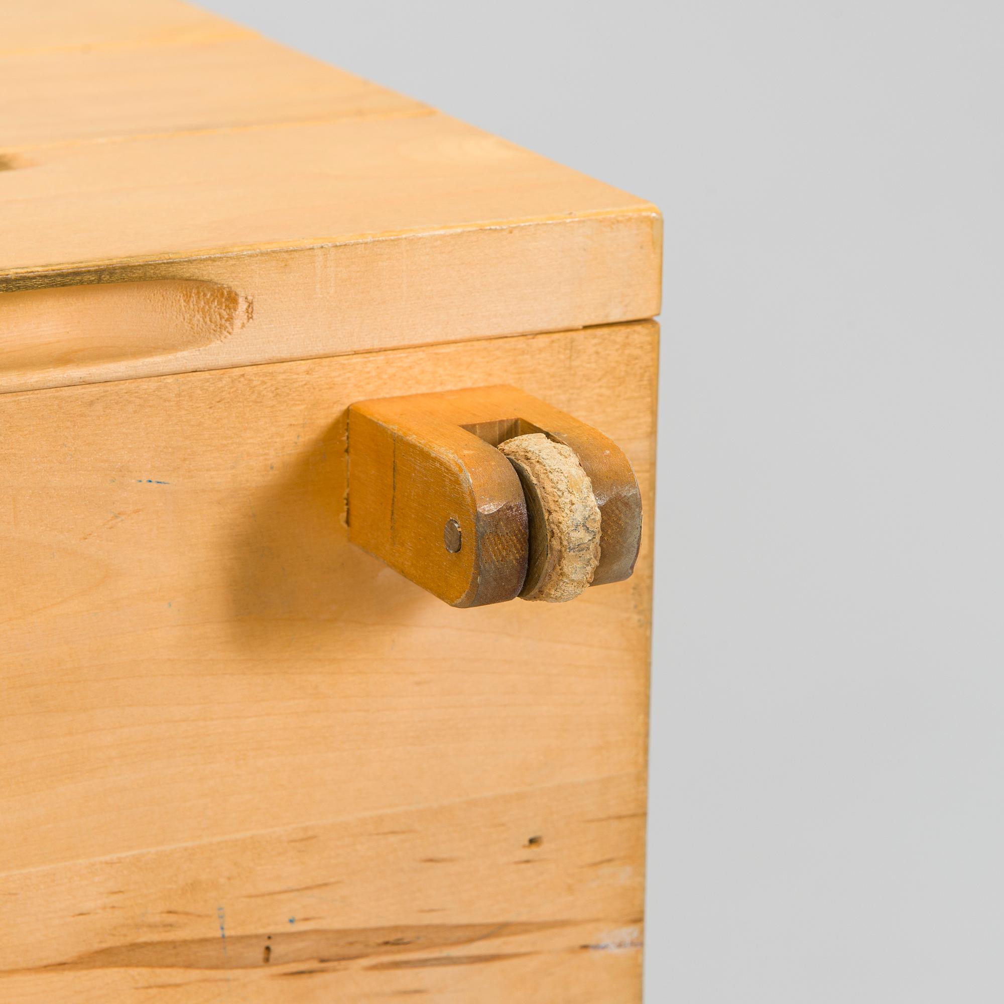 Aino Aalto, A mid-20th century H297 drawer unit for O.Y. Huonekalu-ja Rakennustyötehdas A.B.