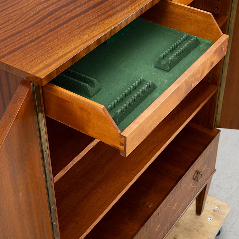 Cabinet, Möbelbolaget Tranås Möbelfabriks Aktiebolag, circa 1940.