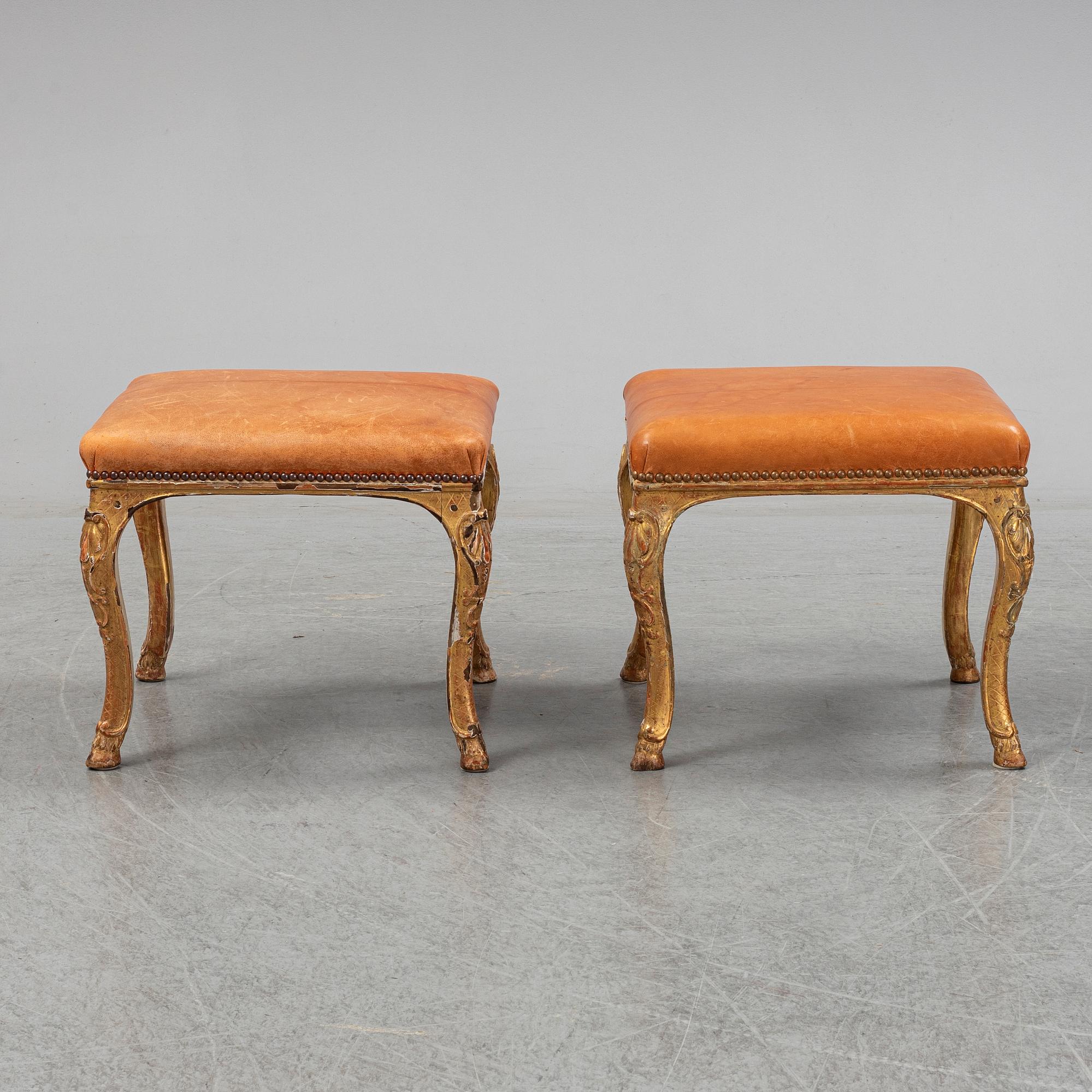 Taburetter, ett par, Louis XV, 1700-tal.