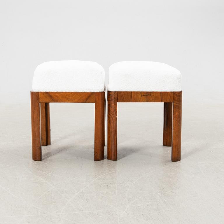 Pallar ett par 1900-talets första hälft.