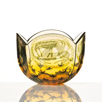 Gunnar Cyrén, a 'graal' glass bowl, Orrefors, Sweden.
