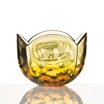 Gunnar Cyrén, a 'graal' glass bowl, Orrefors, Sweden.