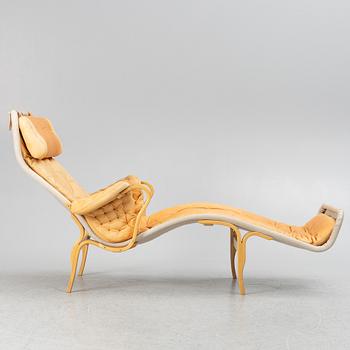 Bruno Mathsson, lounge chair, "Pernilla", Dux.