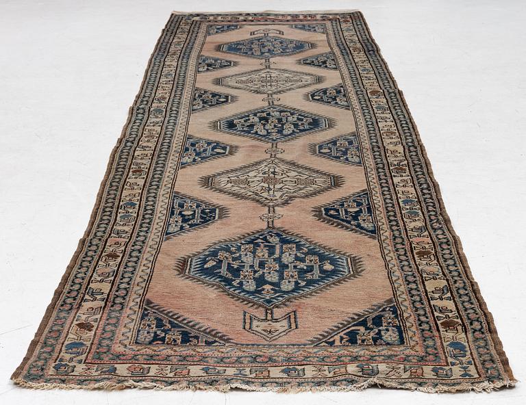 Gallery carpet, Caucasian, approx. 392 x 105 cm.