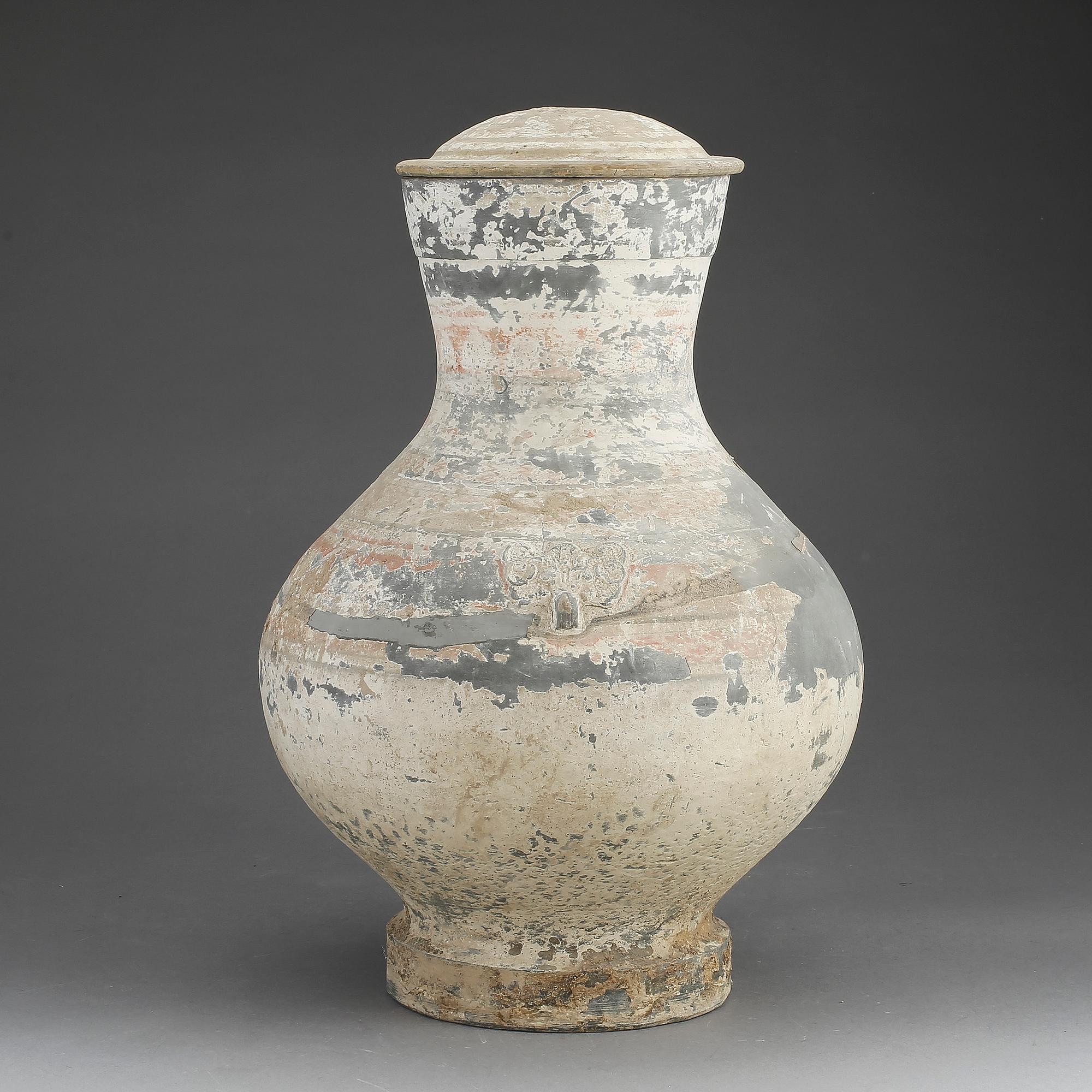 URNA, lergods, möjligen Handynastin, Kina.