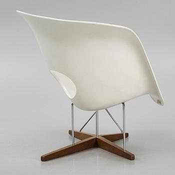 Charles & Ray Eames, lounge chair, "La Chaise", Vitra 2003.