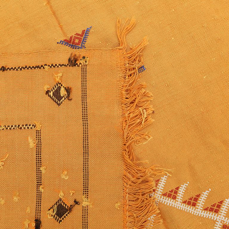 MATTA, Kelim, Nordafrika, omkring sekelskiftet 2000, ca 177 x 200 cm.