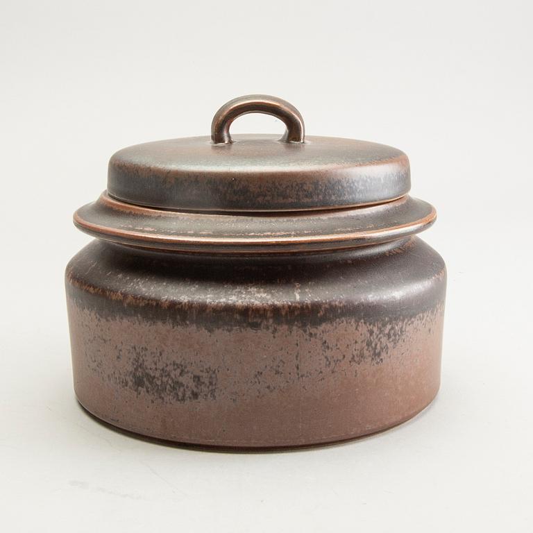 Ulla Procopé, servis 115 delar "Ruska" Arabia stengods sent 1900-tal.