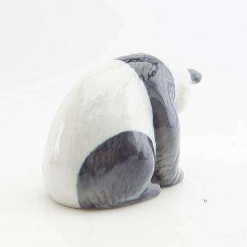 Allan Therkelsen figurin Panda med unge Royal Copenhagen Danmark porslin.