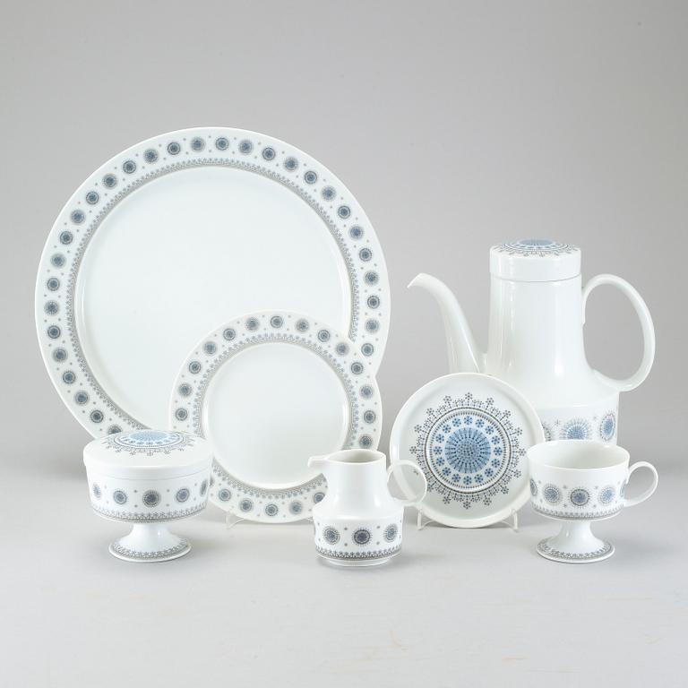 28 pieces of porcelain tableware by Tapio Wirkkala, model "Composition/Jääkukka" for Rosenthal, 20th century.