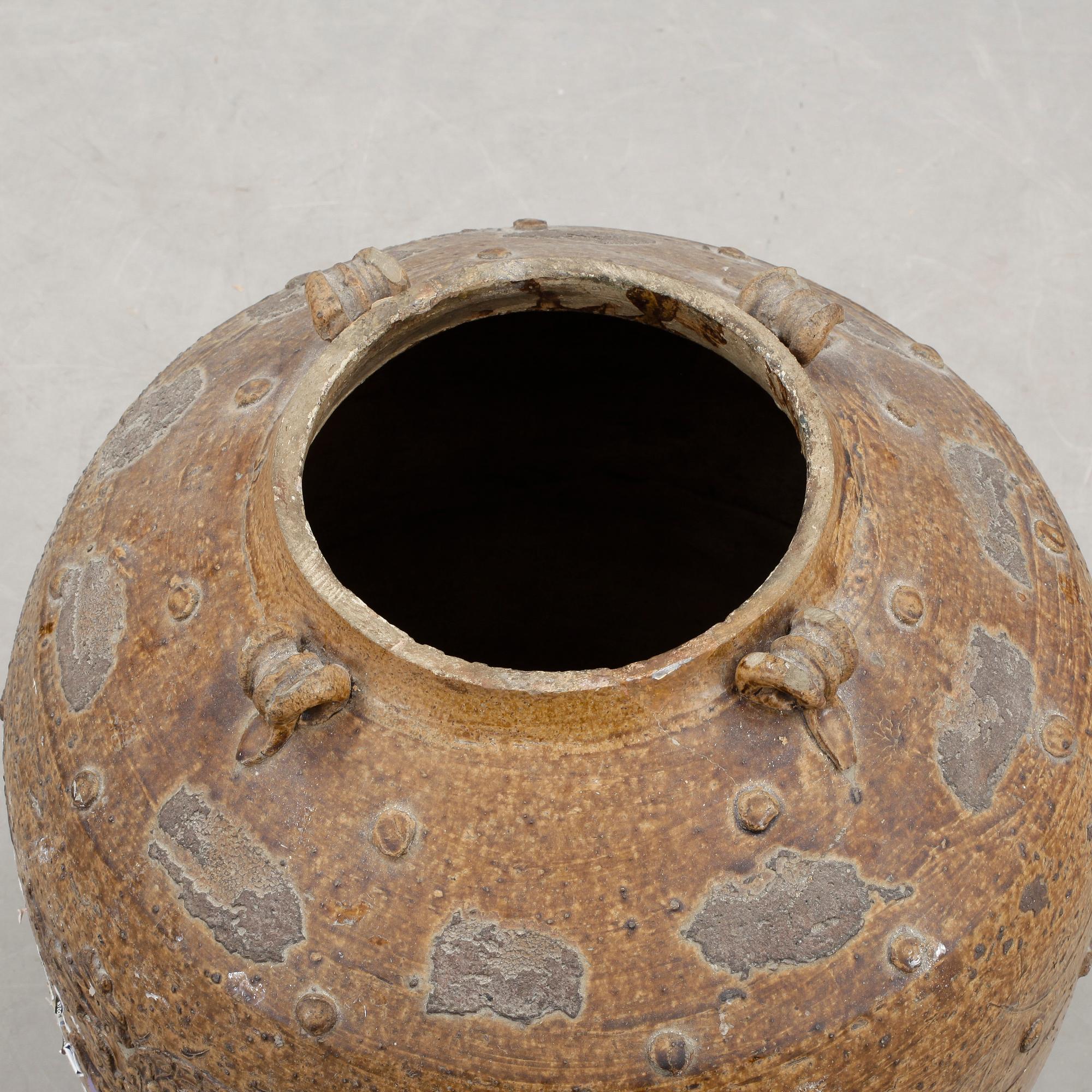 GOLVURNA, keramik, Kina.