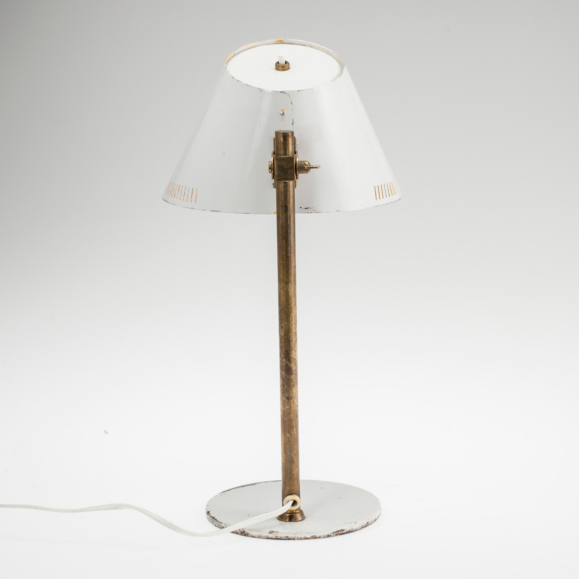 BORDSLAMPA, modell 9227, Paavo Tynell, stämplad Taito / Idman.