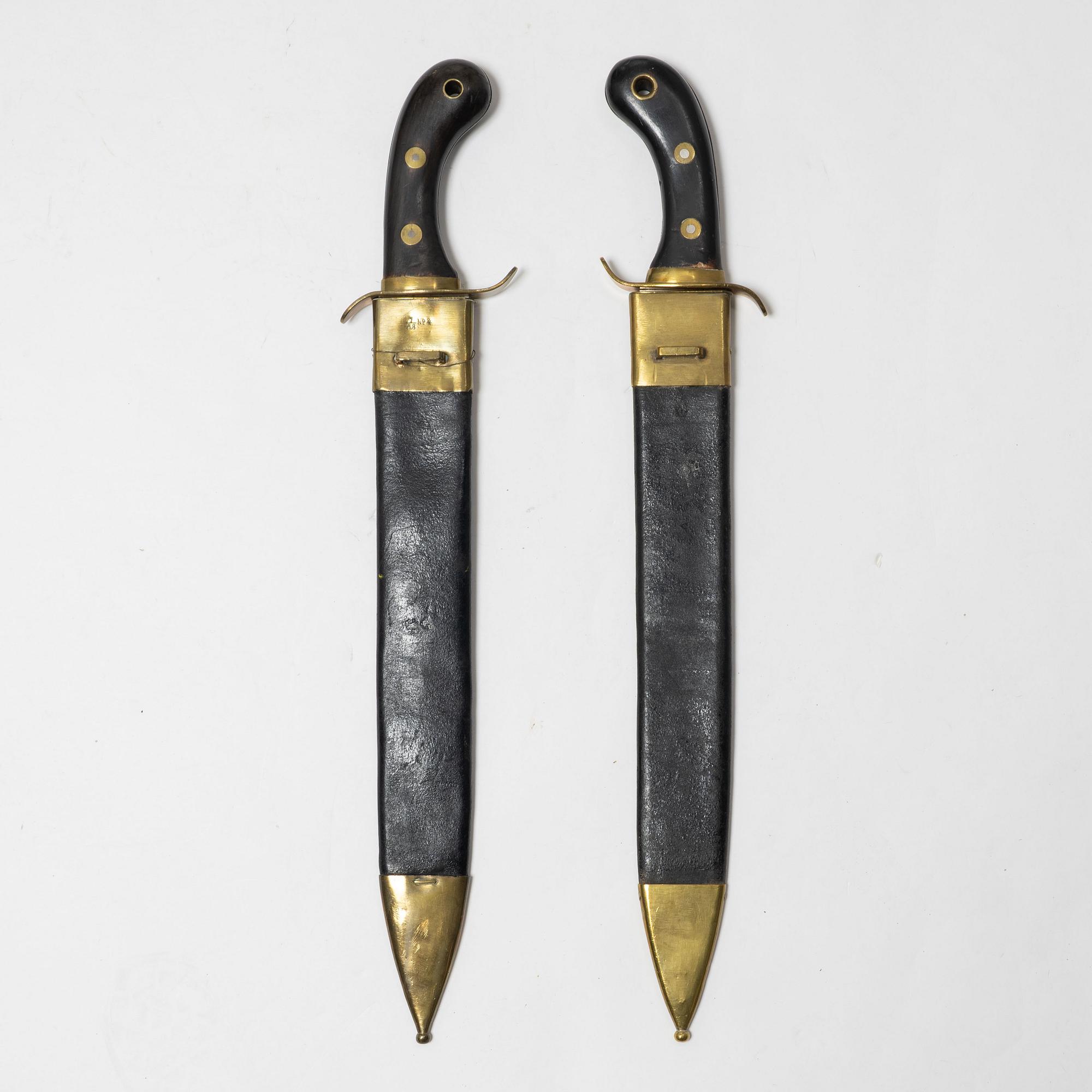 Faskinknivar 2 st, svenska m/1848 med baljor.