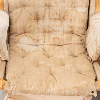 Bruno Mathsson, fåtöljer, ett par, "Pernilla", Dux, sent 1900-tal.