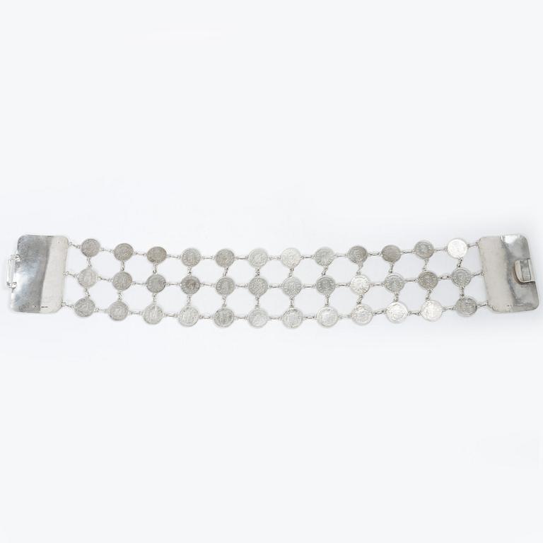 Brudbälte med äldre mynt, silver, CG Hallberg, Stockholm 1930.
