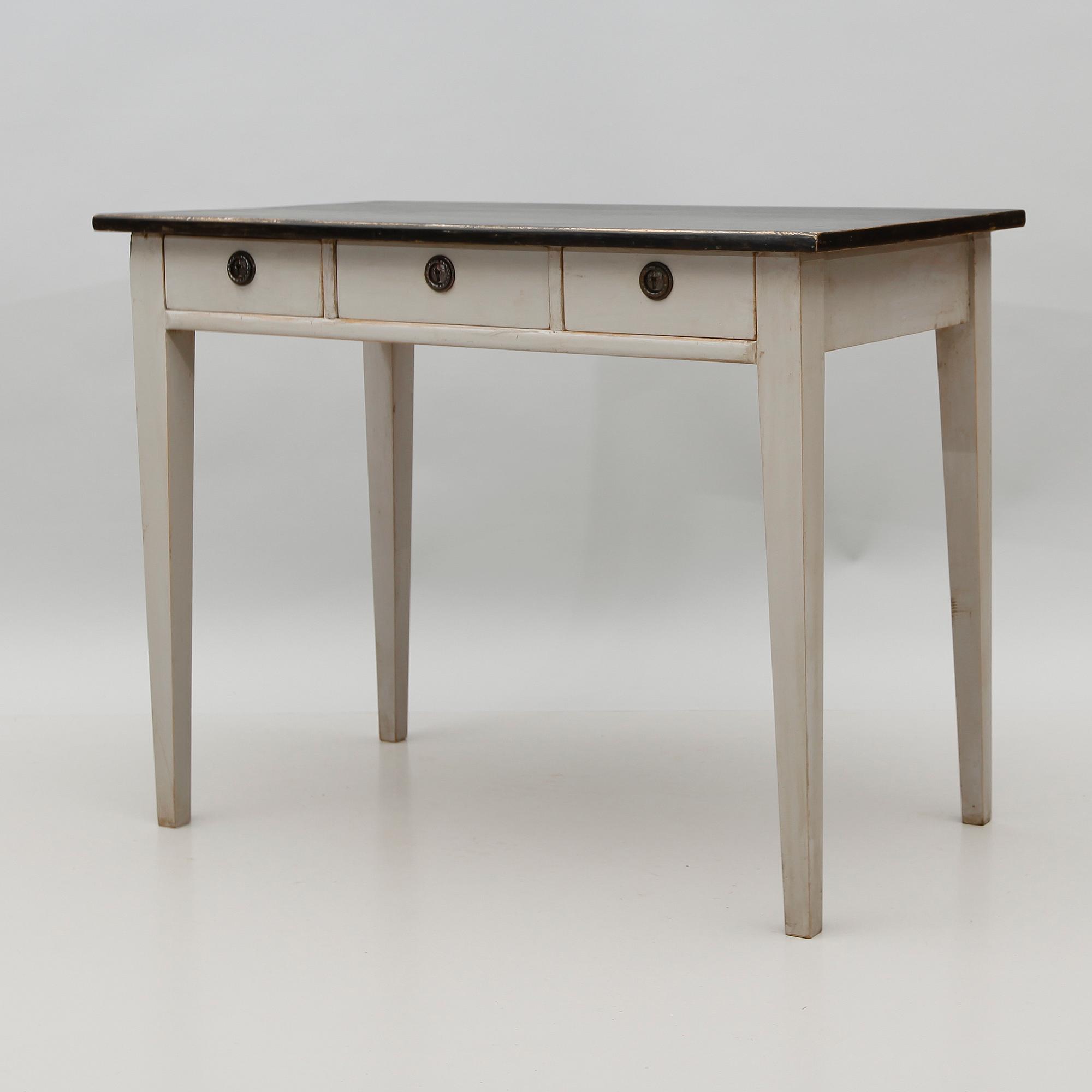 SKRIVBORD, 1900-talets första hälft.