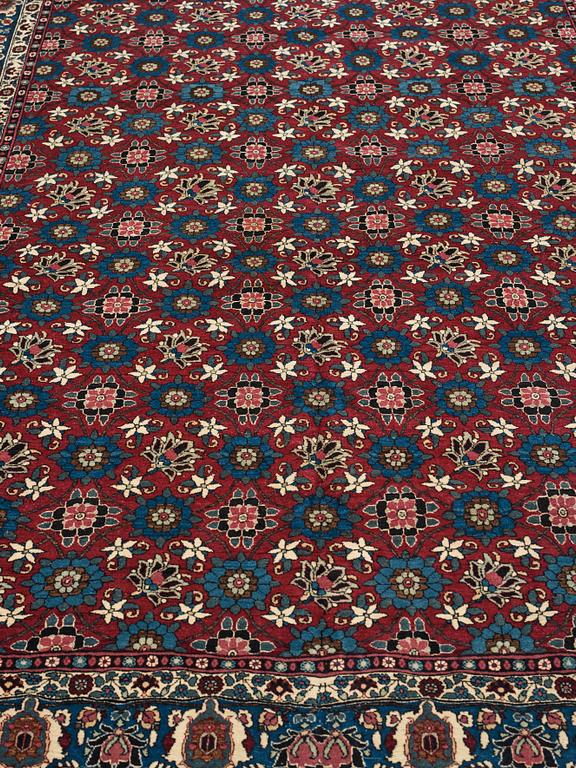 A CARPET, a semi-antique Veramin, ca 307-310 x 202,5-206 cm.