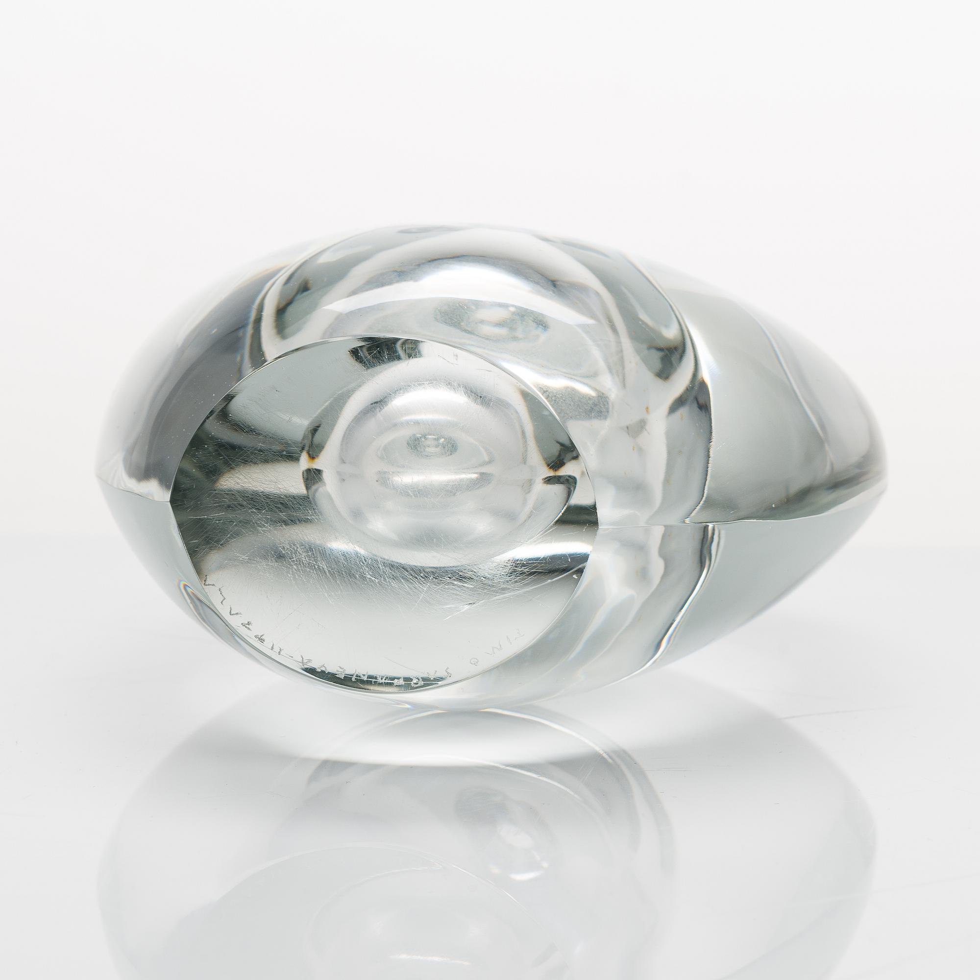 Timo Sarpaneva, glasskulptur 3567, "Sittande fågel", signerad Timo Sarpaneva Iittala.