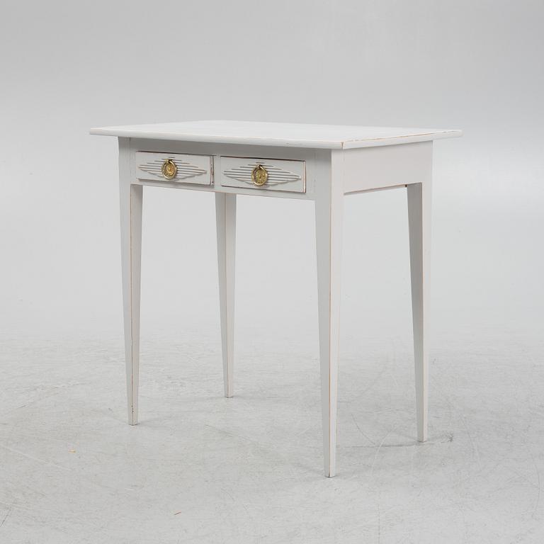 Bord, gustaviansk stil, 1900-tal med delvis äldre delar.